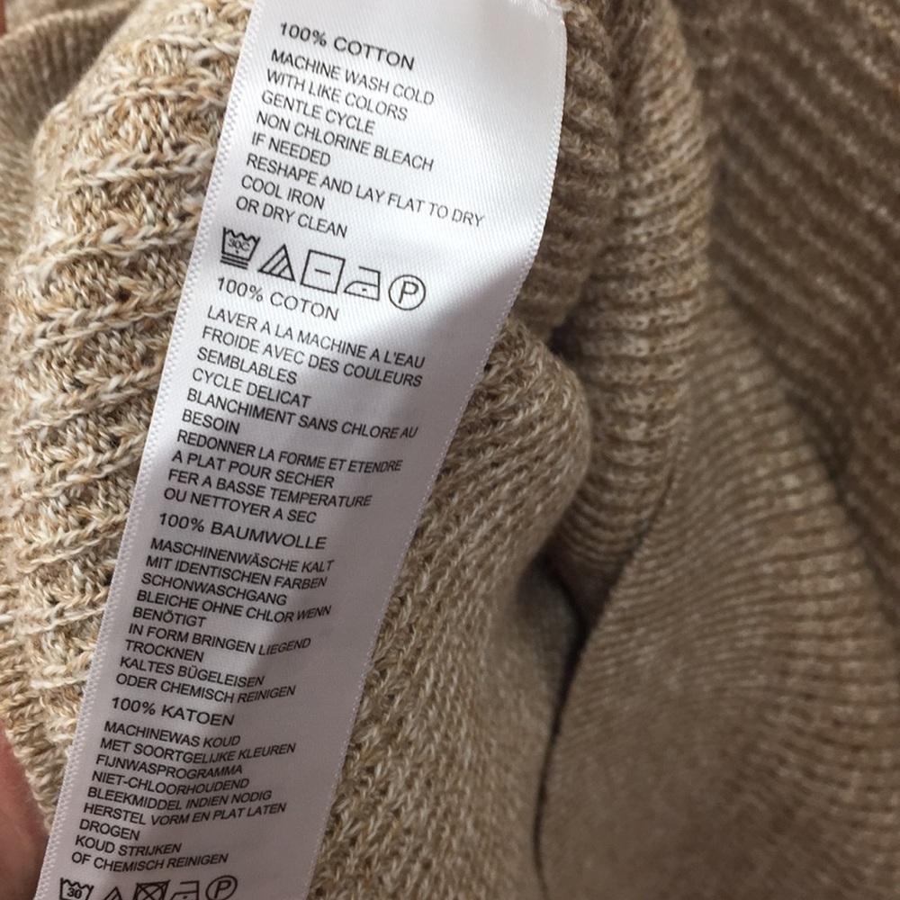Tommy Bahama Isidro V-Neck Classic Fit Sweater - Picture 5 of 7